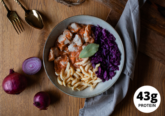 Chicken with red cabbage &amp; spaetzle